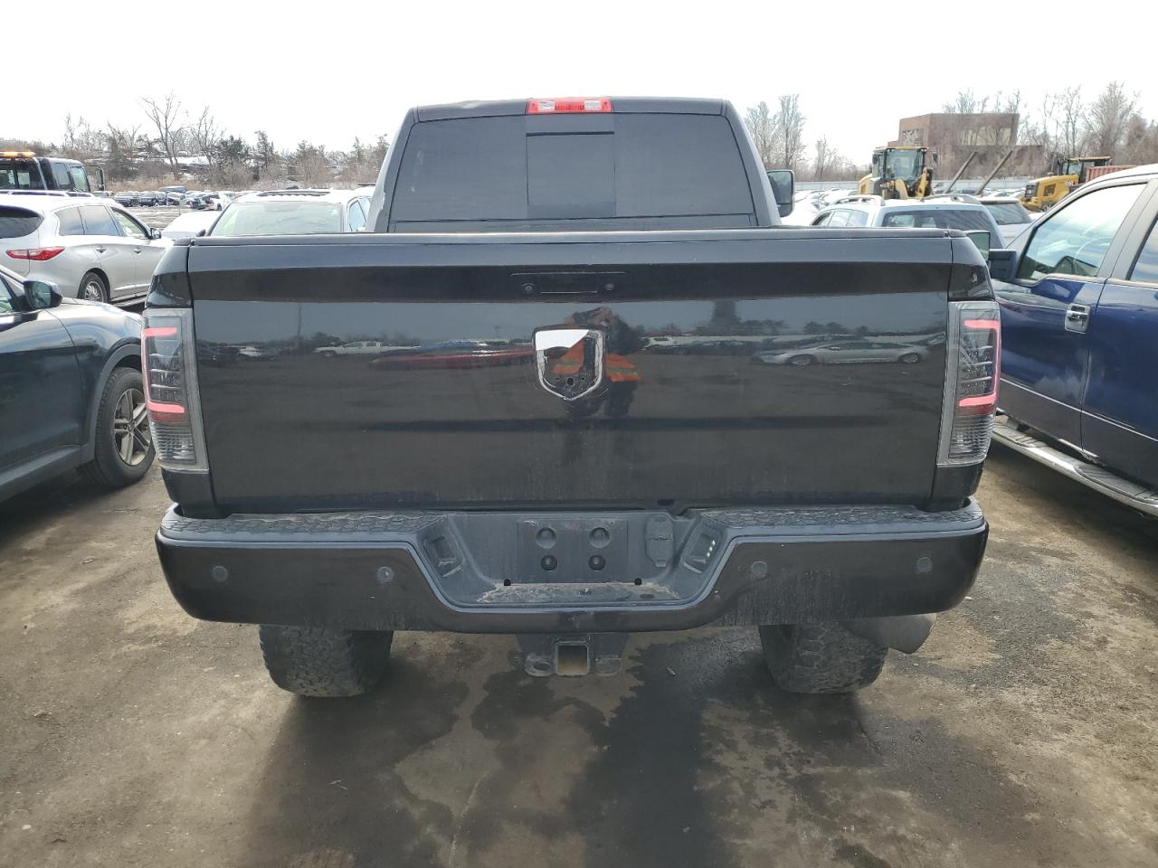 2015 RAM 2500 - Image 6