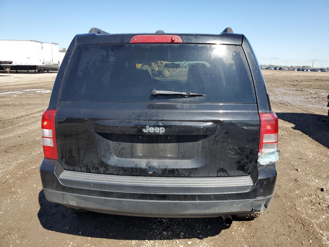 2017 Jeep Liberty (Patriot) - Image 6