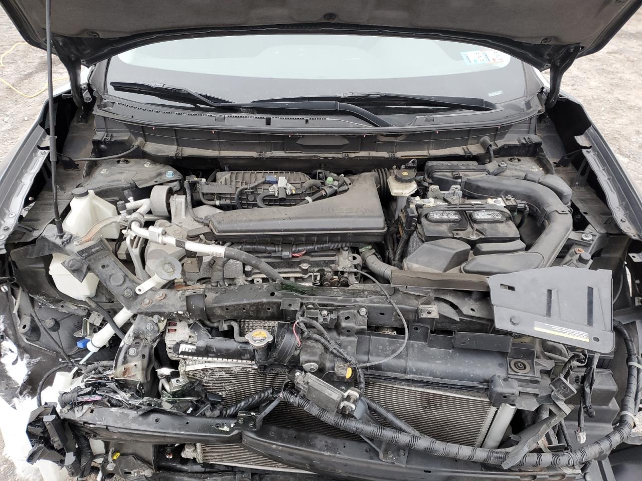 2018 Nissan Rogue - Image 13