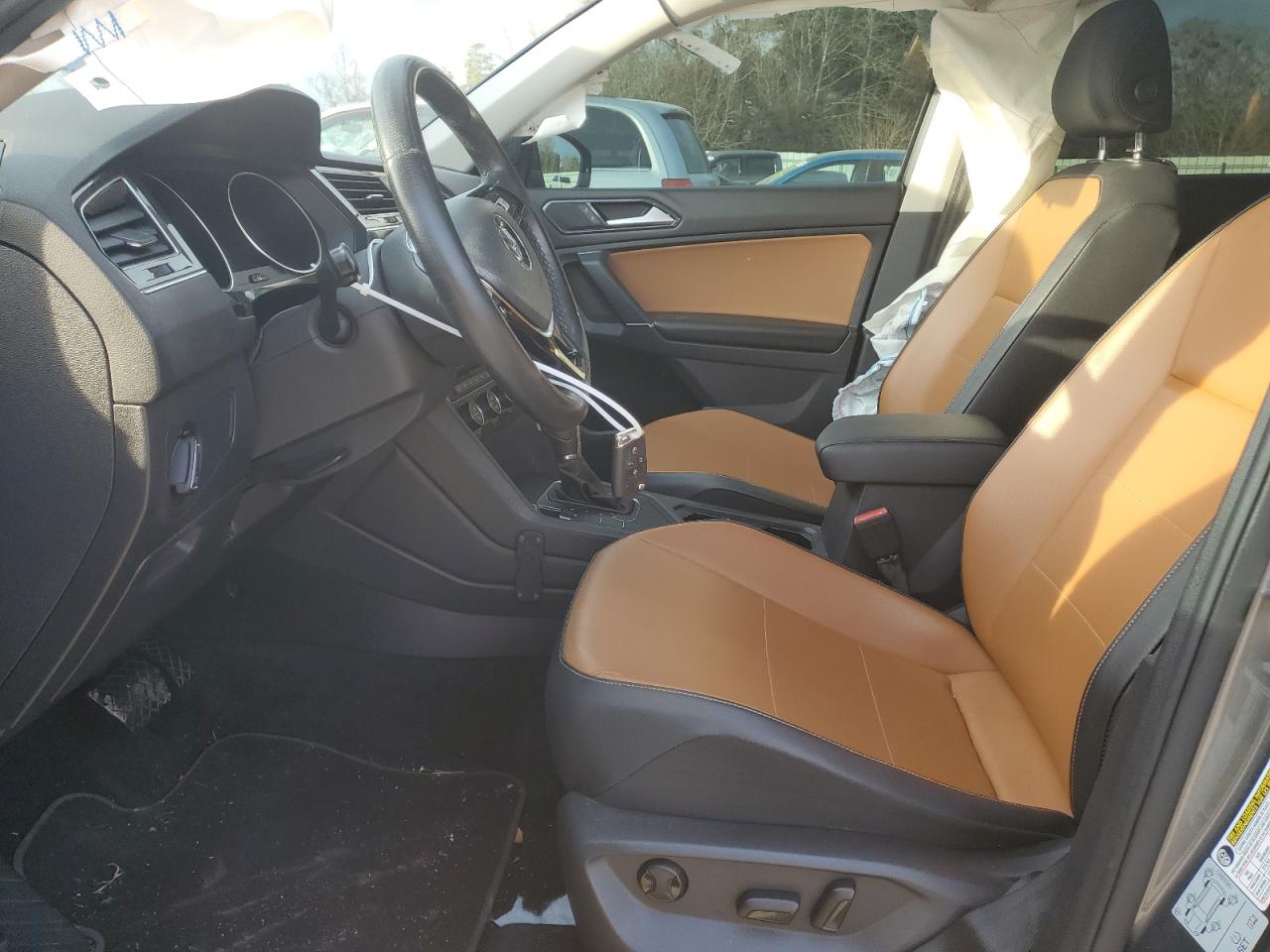 2018 Volkswagen Tiguan - Image 7