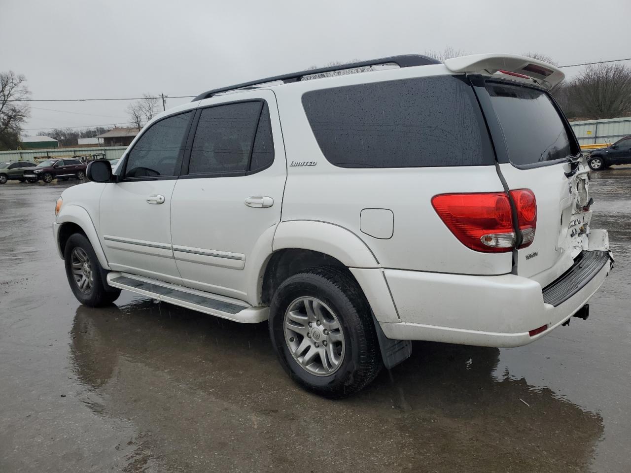 2007 Toyota Sequoia - Image 2