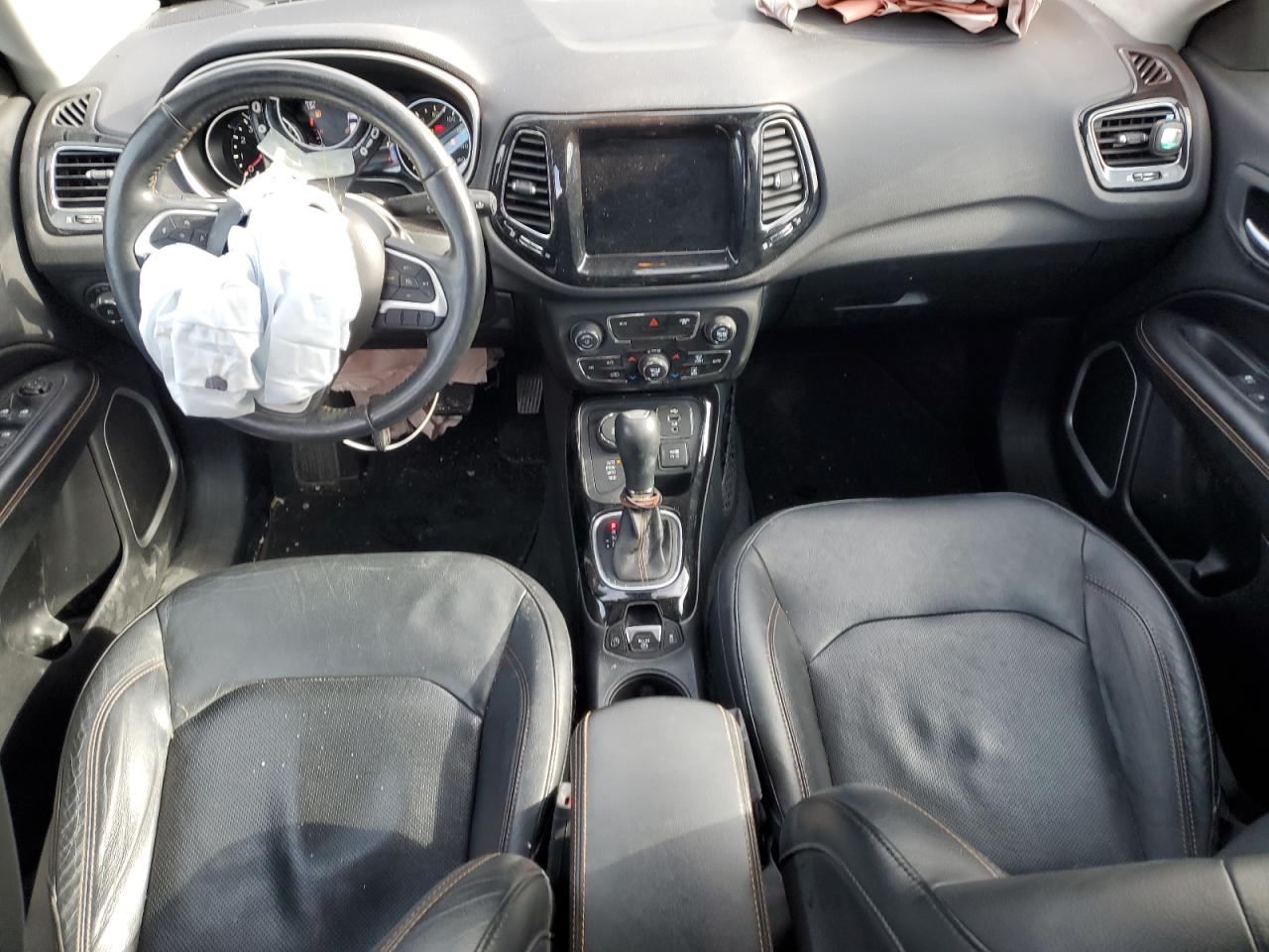 2018 Jeep Compass - Image 8