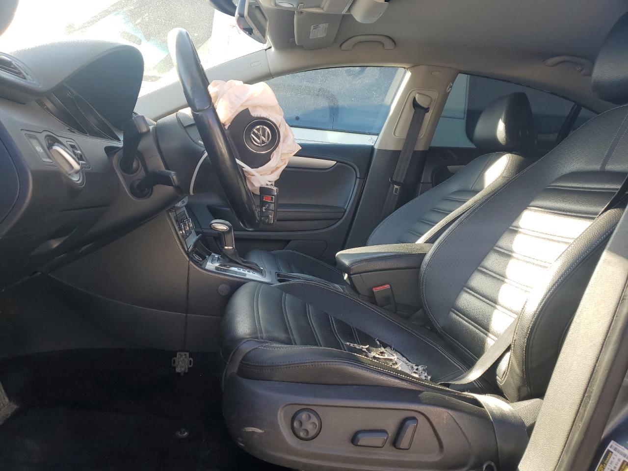 2010 Volkswagen Passat CC - Image 7