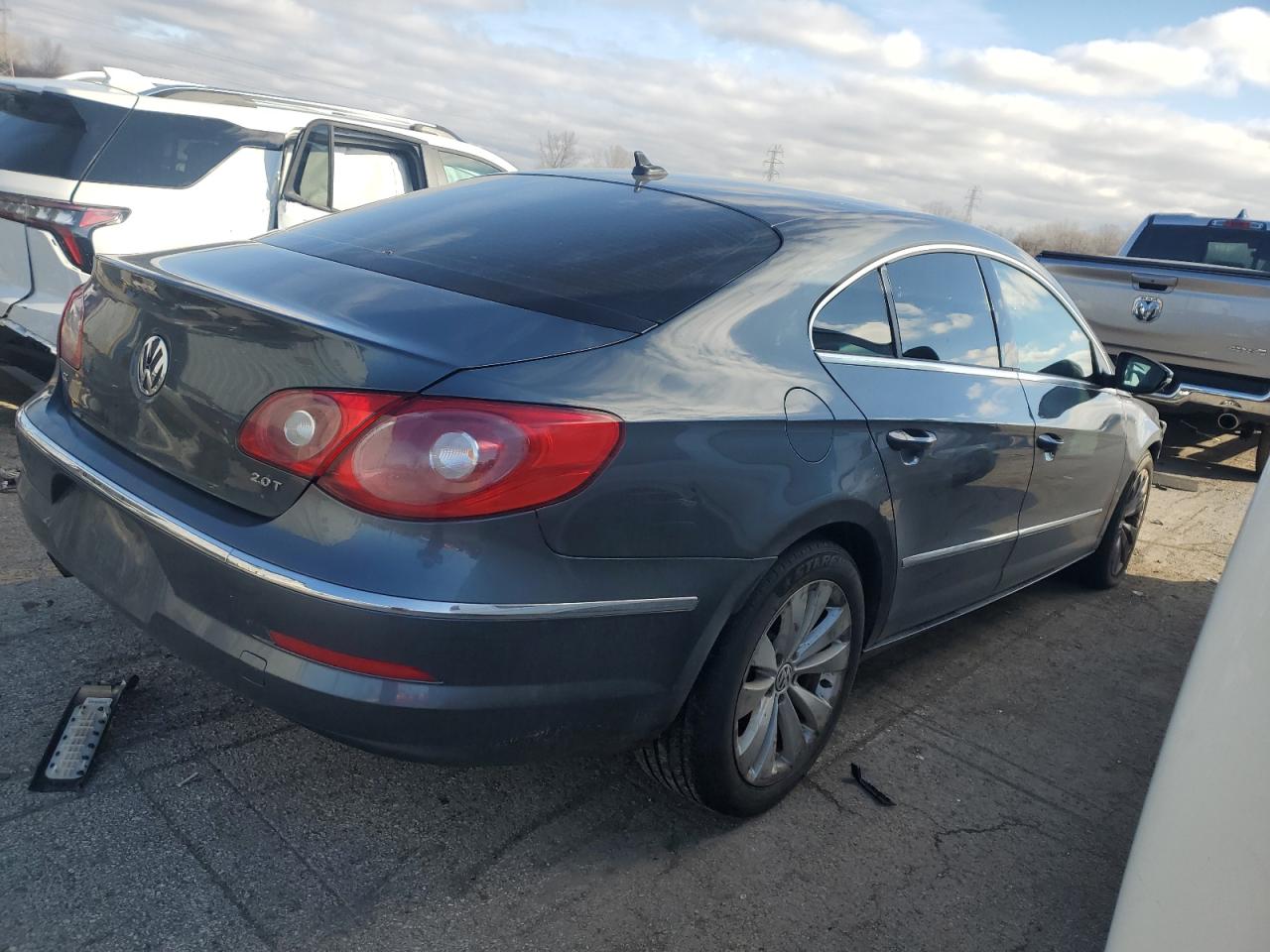 2010 Volkswagen Passat CC - Image 3
