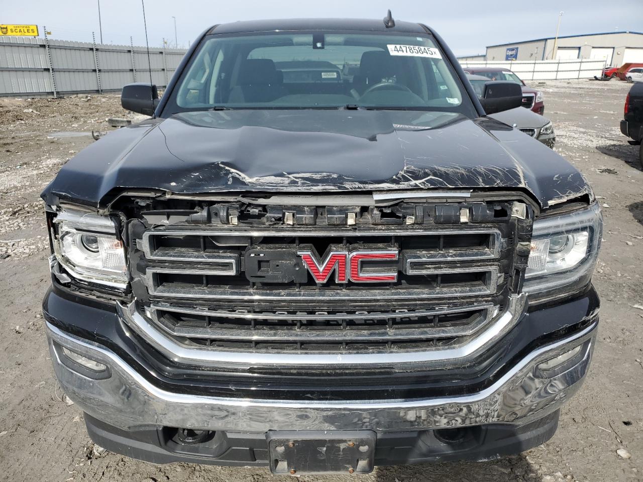 2017 GMC Sierra - Image 5