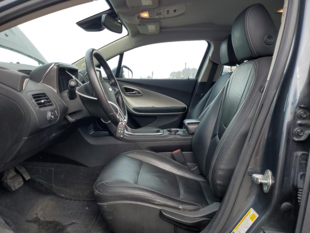 2013 Chevrolet Volt - Image 7