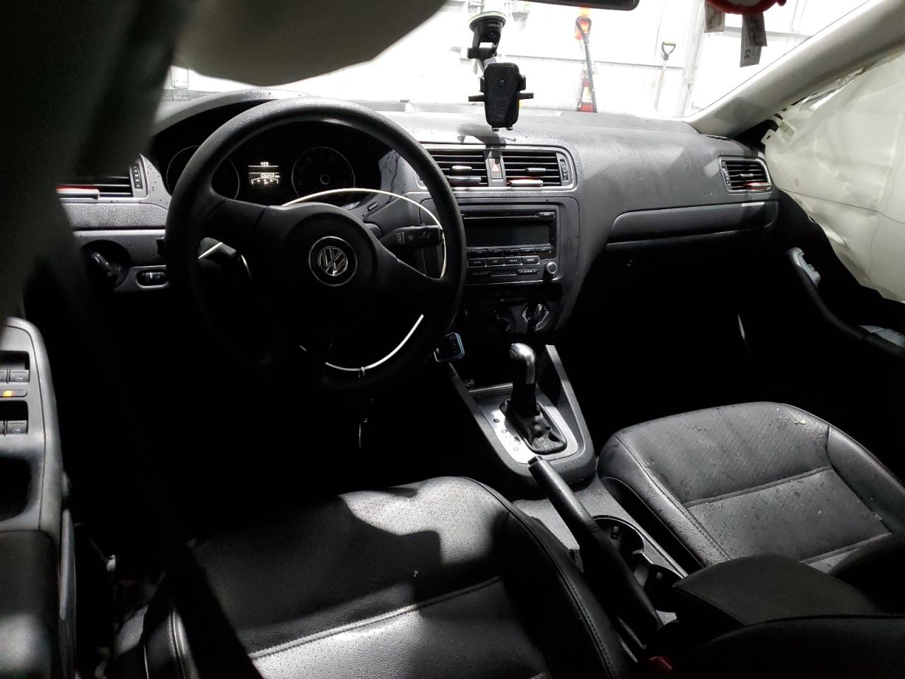 2014 Volkswagen Jetta - Image 8