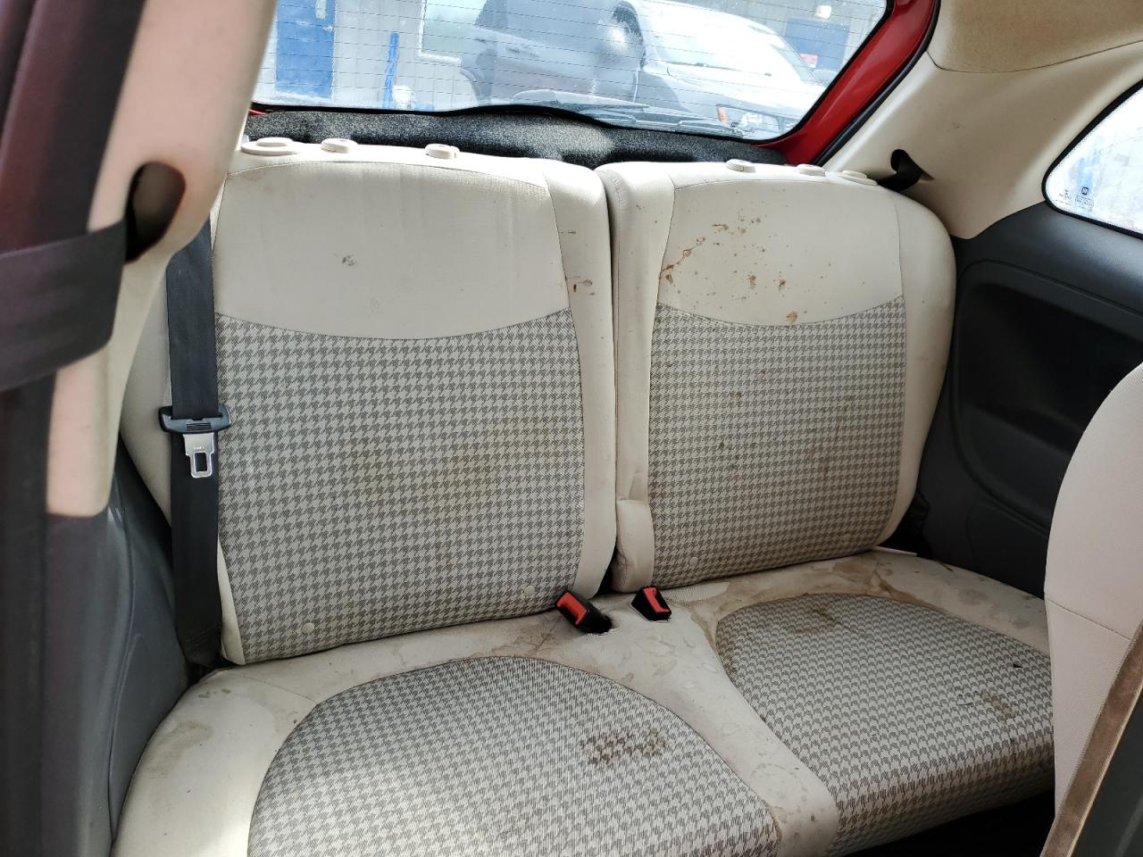 2017 Fiat 500 - Image 10