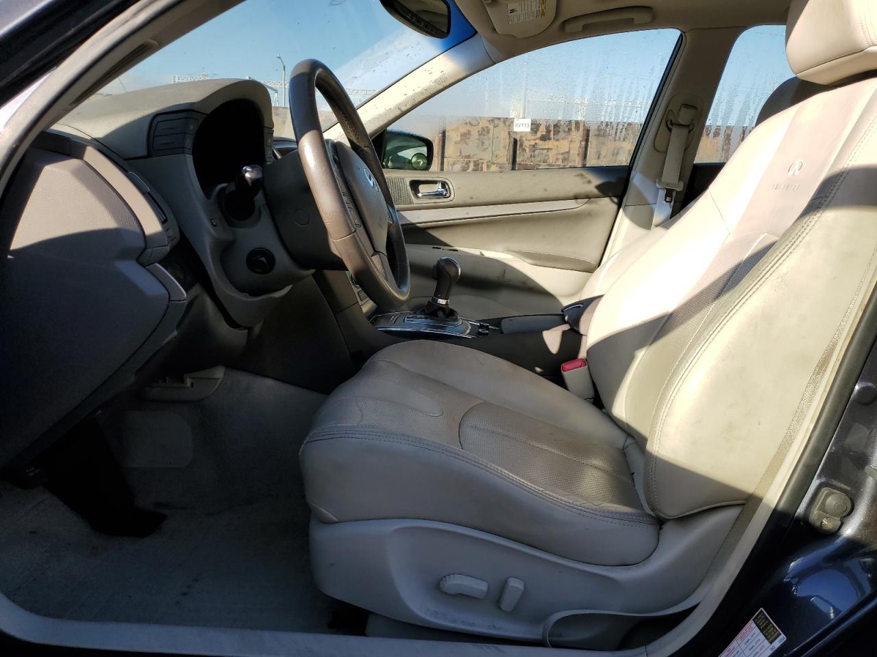 2011 Infiniti G - Image 7