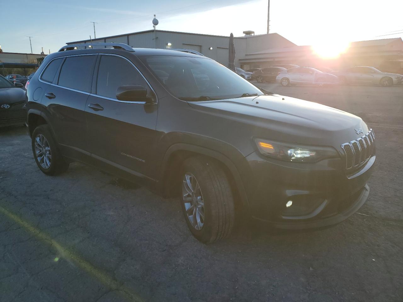 2019 Jeep Grand Cherokee - Image 4