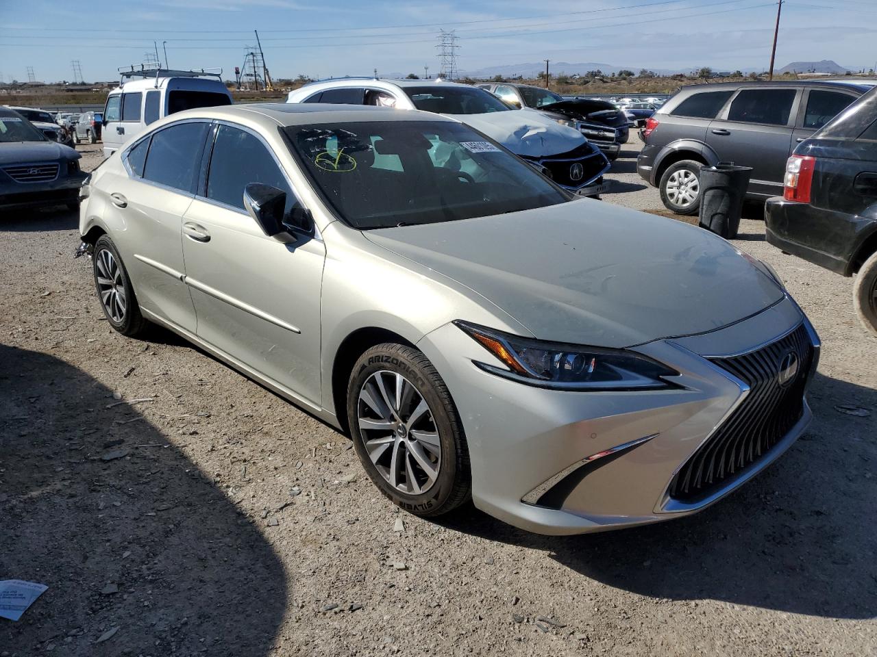2020 Lexus ES - Image 4