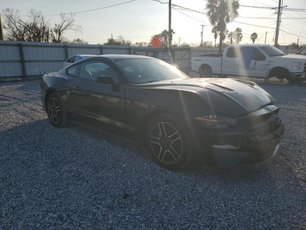 2019 Ford Mustang - Image 4