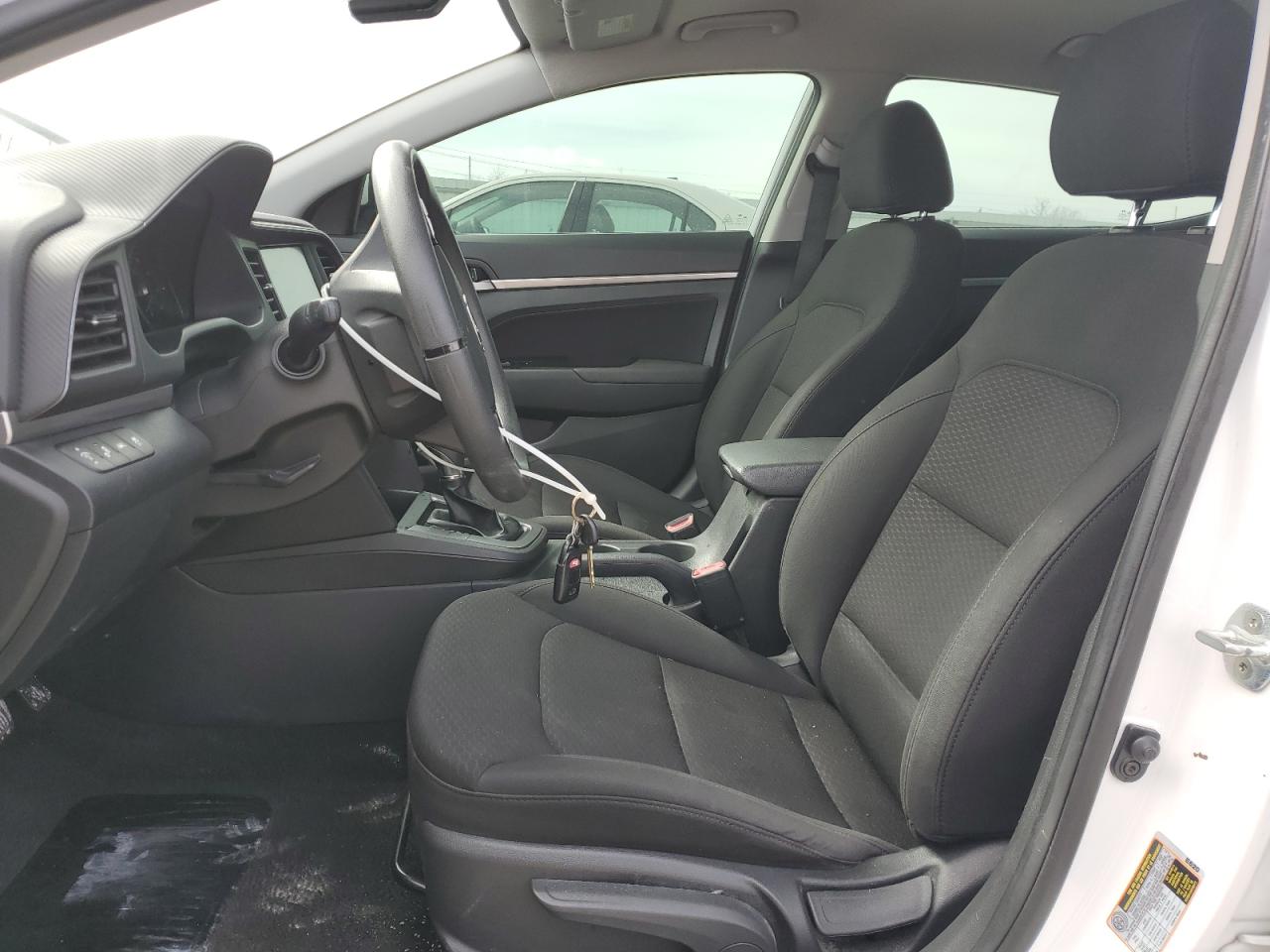 2020 Hyundai Elantra - Image 7