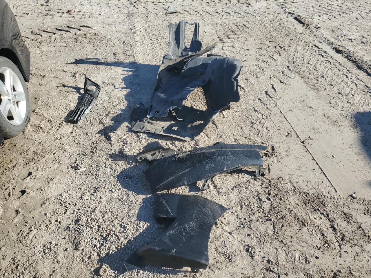 2014 Toyota Camry - Image 14