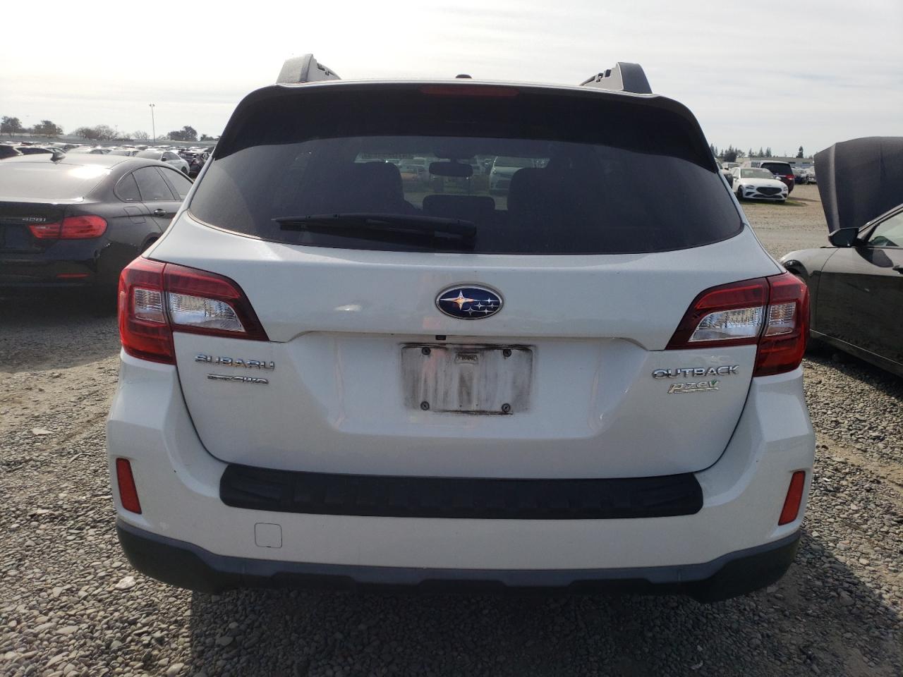 2015 Subaru Outback - Image 6