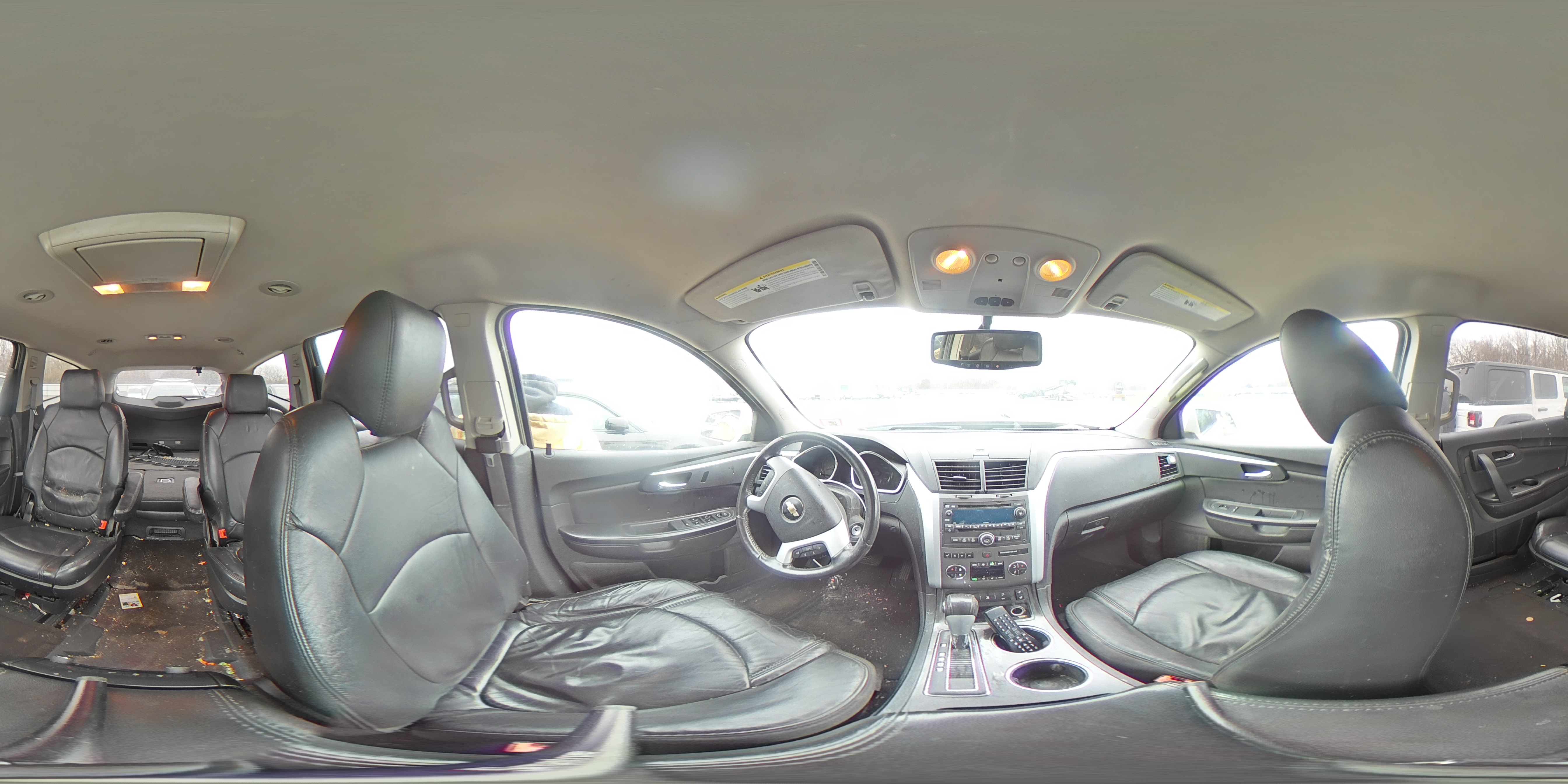 2011 Chevrolet Traverse - Image 14