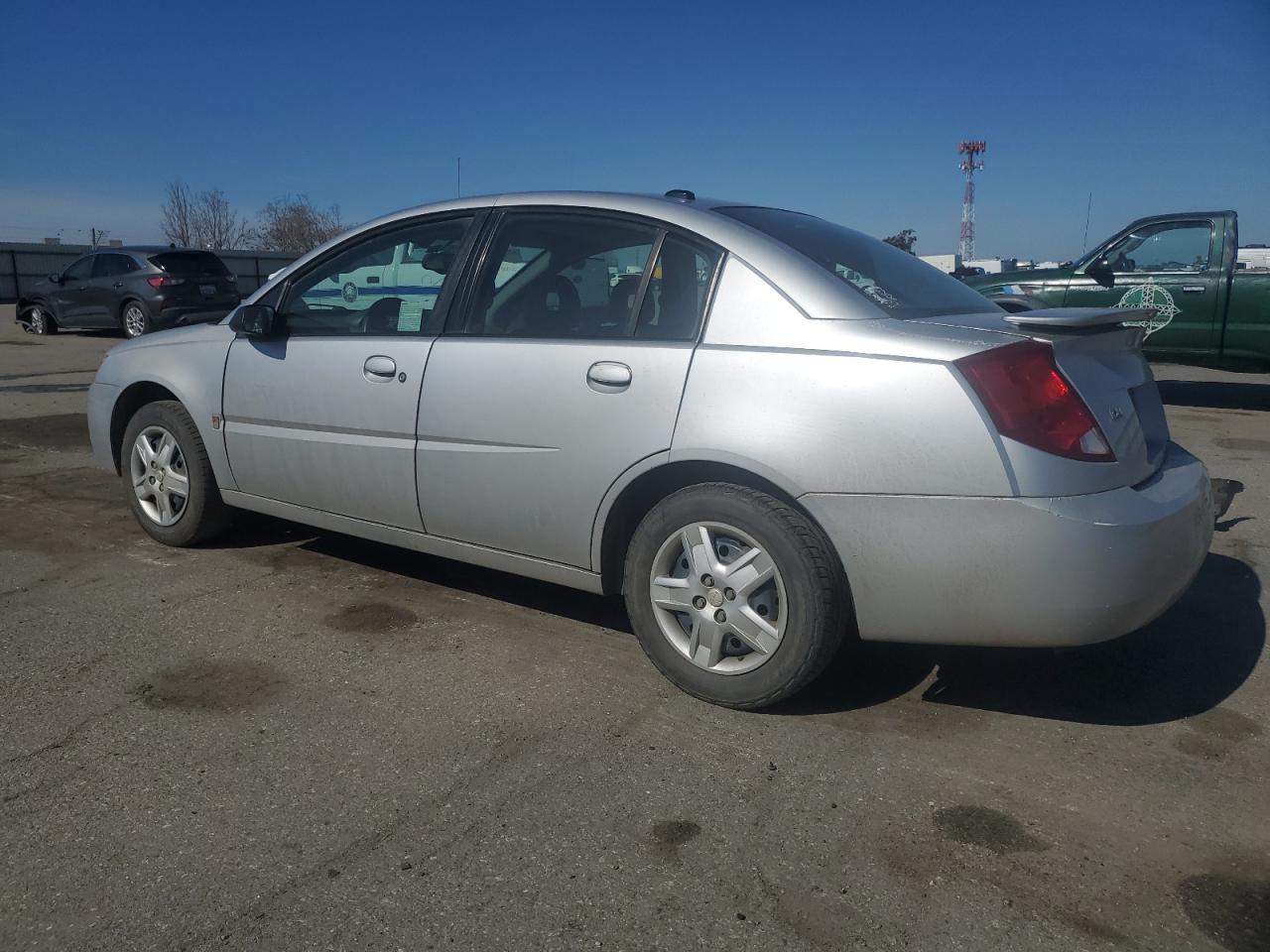 2007 Saturn ION - Image 2