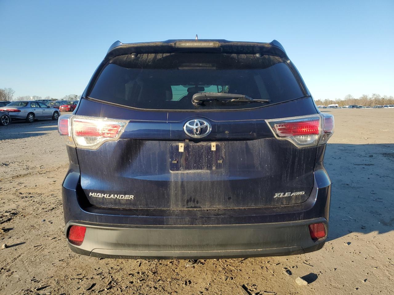 2016 Toyota Highlander - Image 6