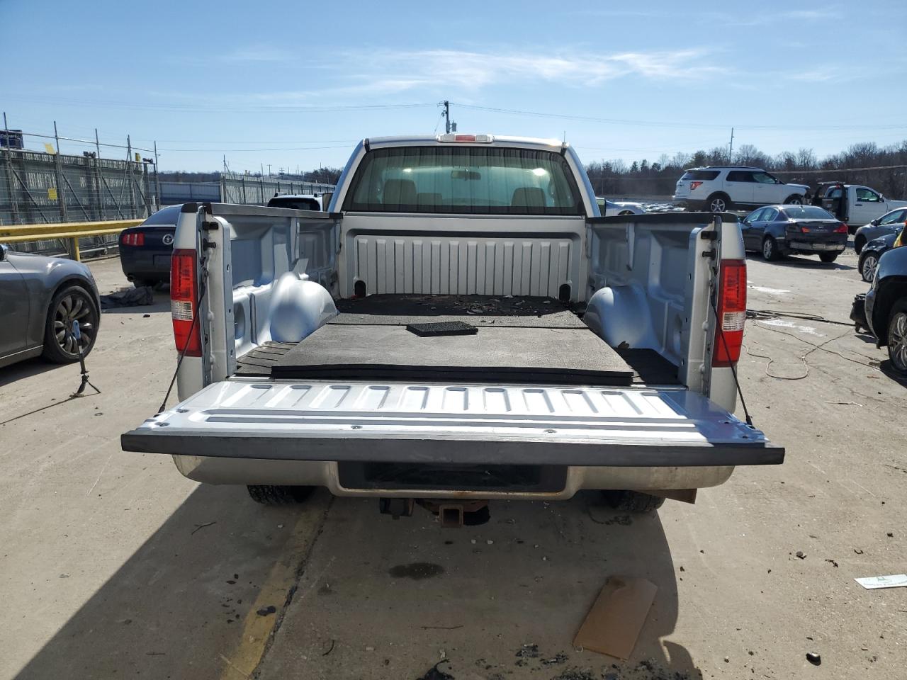 2005 Ford F-150 - Image 6