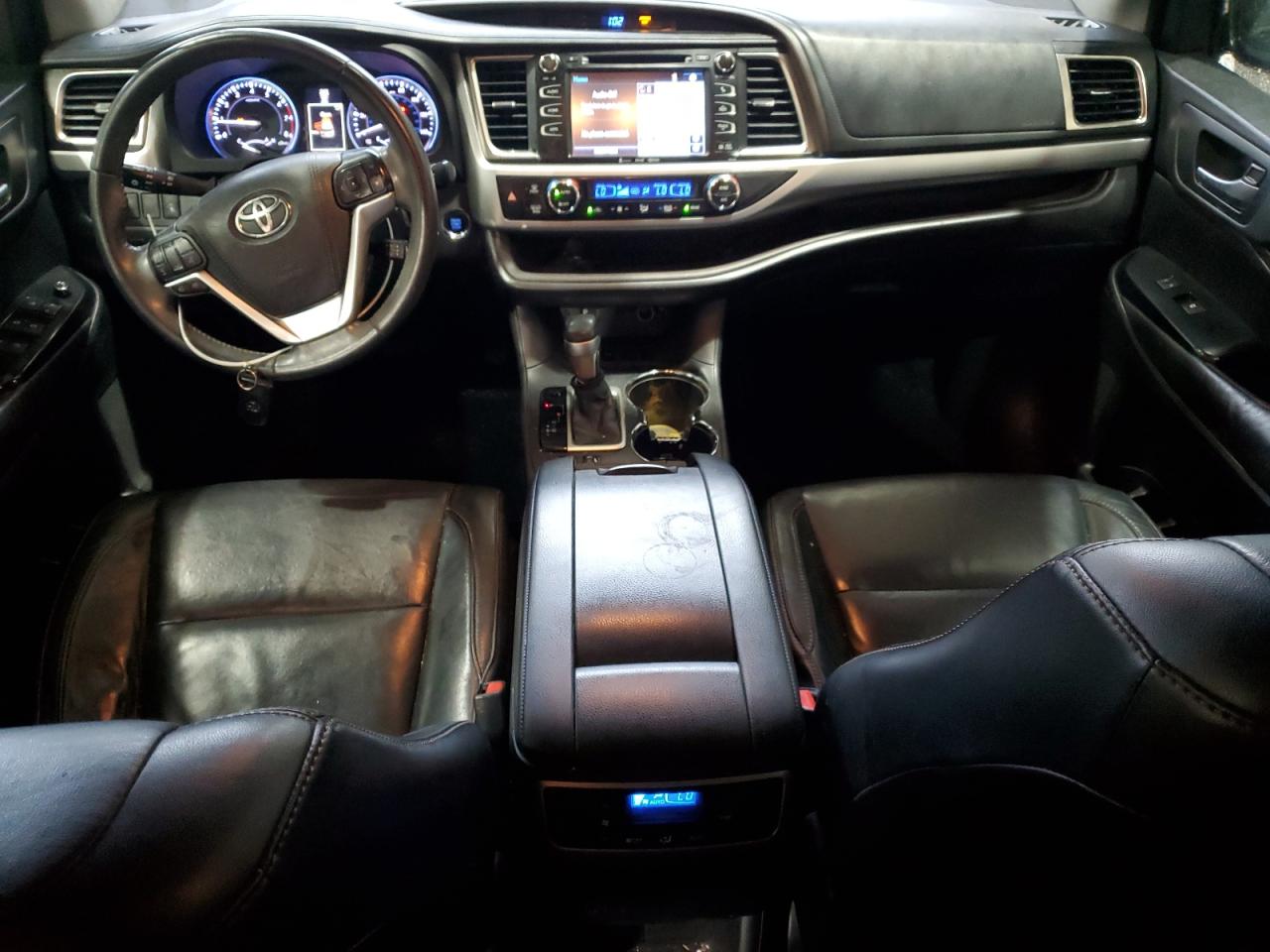 2016 Toyota Highlander - Image 8