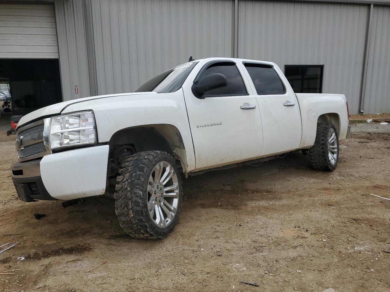 2010 Chevrolet Silverado - Image 1