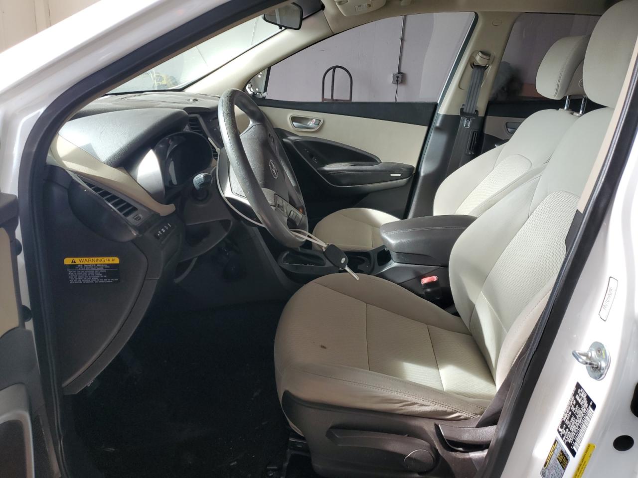 2017 Hyundai Santa Fe - Image 7