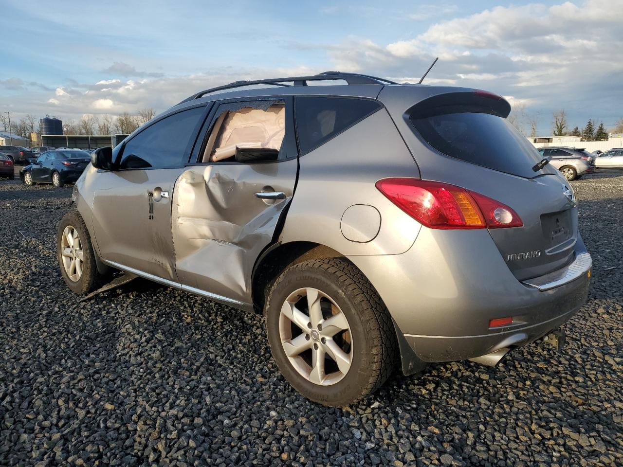 2010 Nissan Murano - Image 2