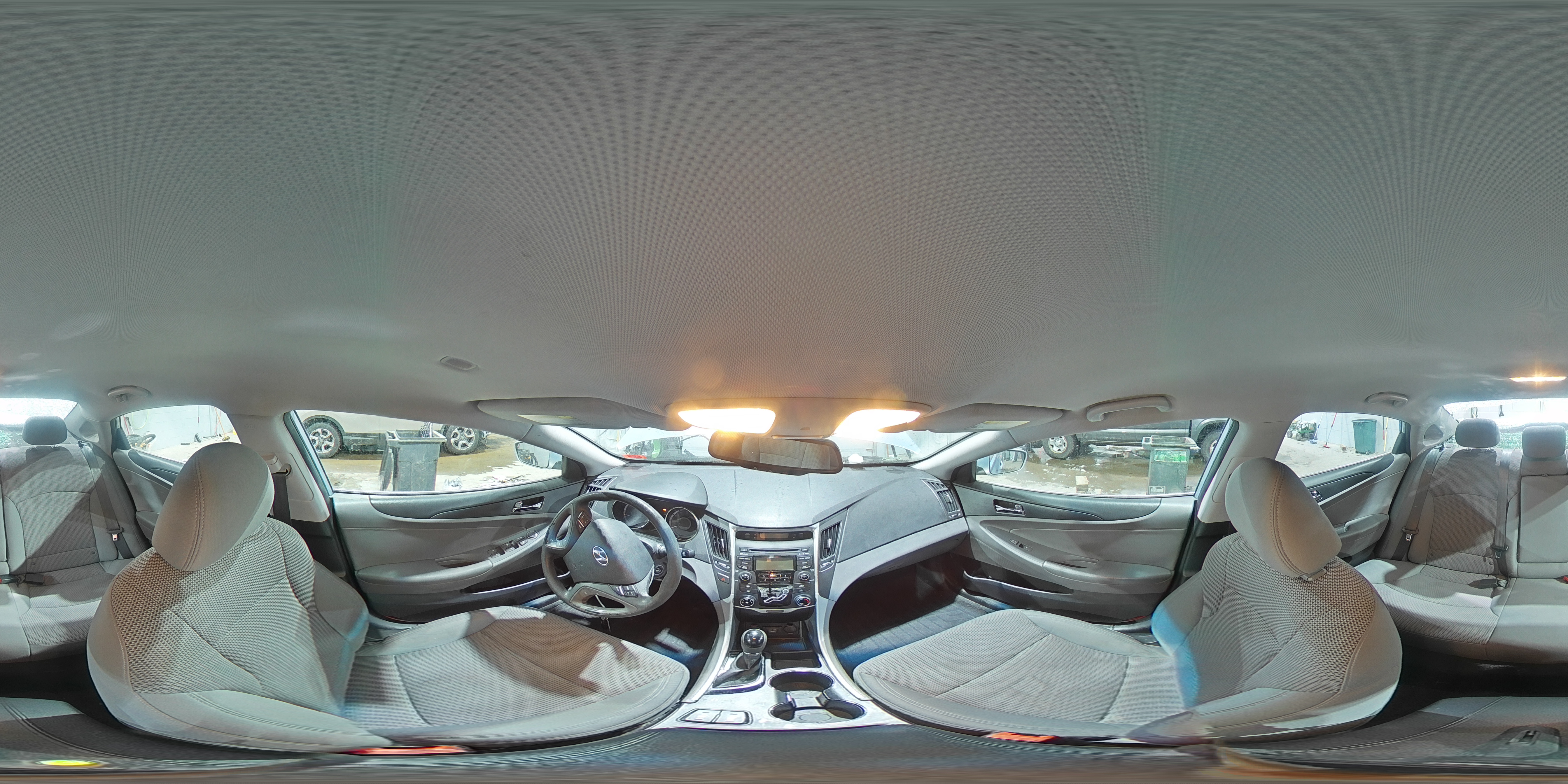 2013 Hyundai Sonata - Image 14