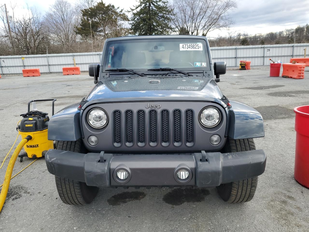 2017 Jeep Wrangler - Image 5