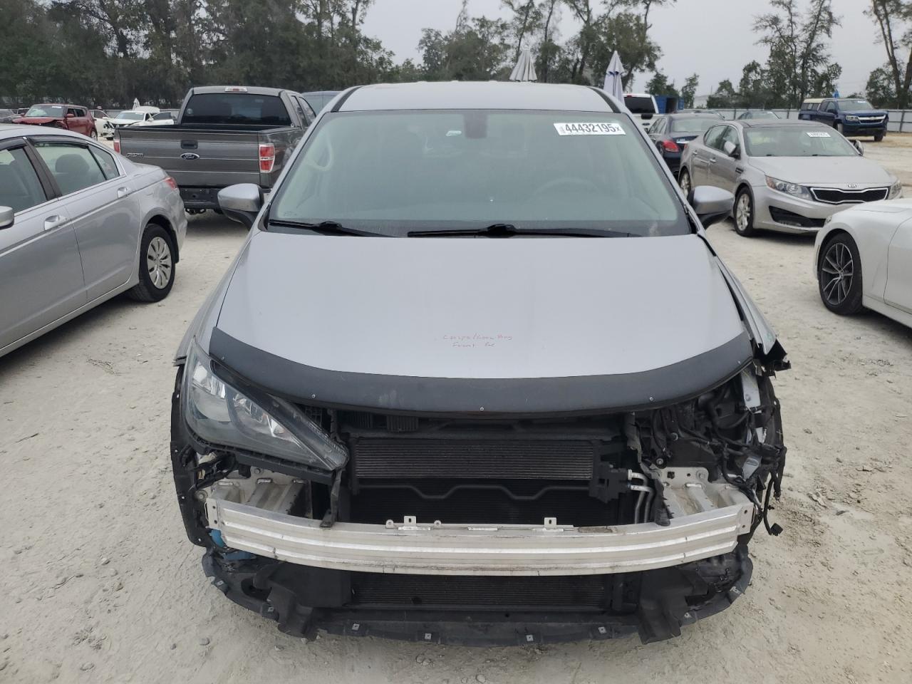 2017 Chrysler Pacifica - Image 5