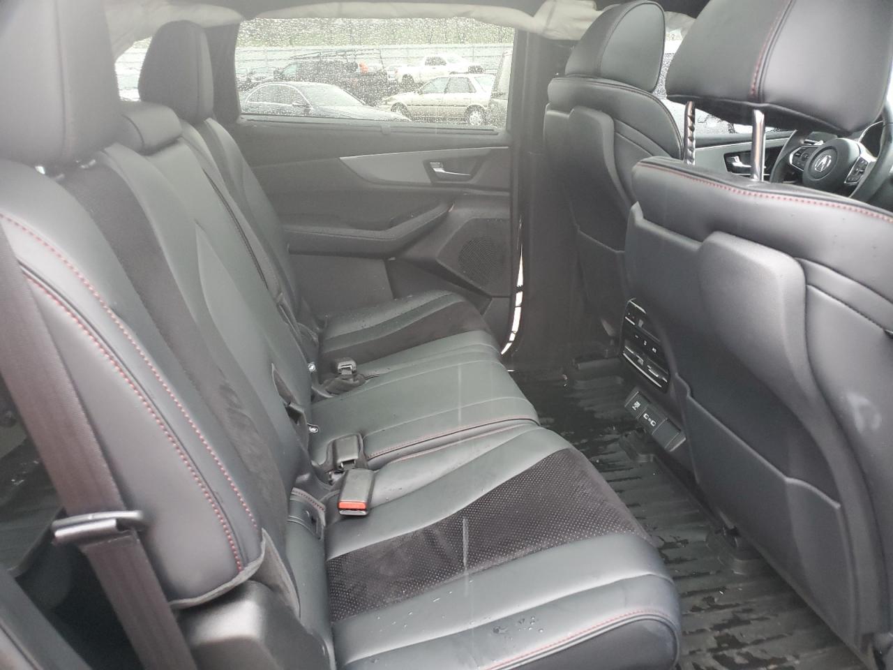 2023 Acura MDX - Image 11