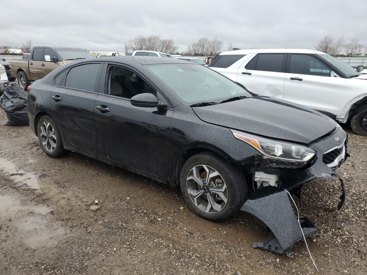 2021 Kia Forte - Image 4