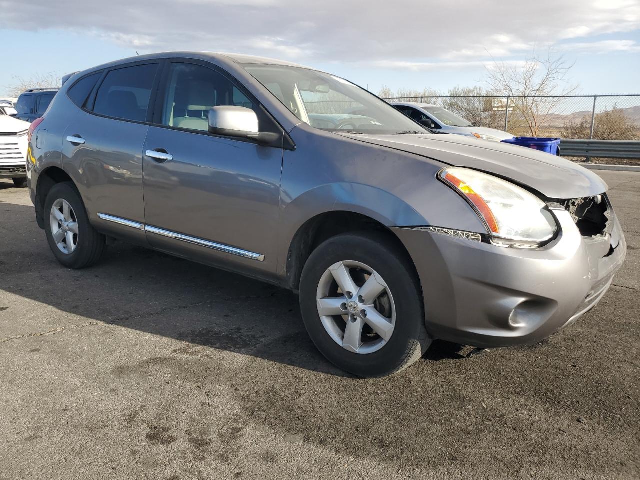 2013 Nissan Rogue - Image 4