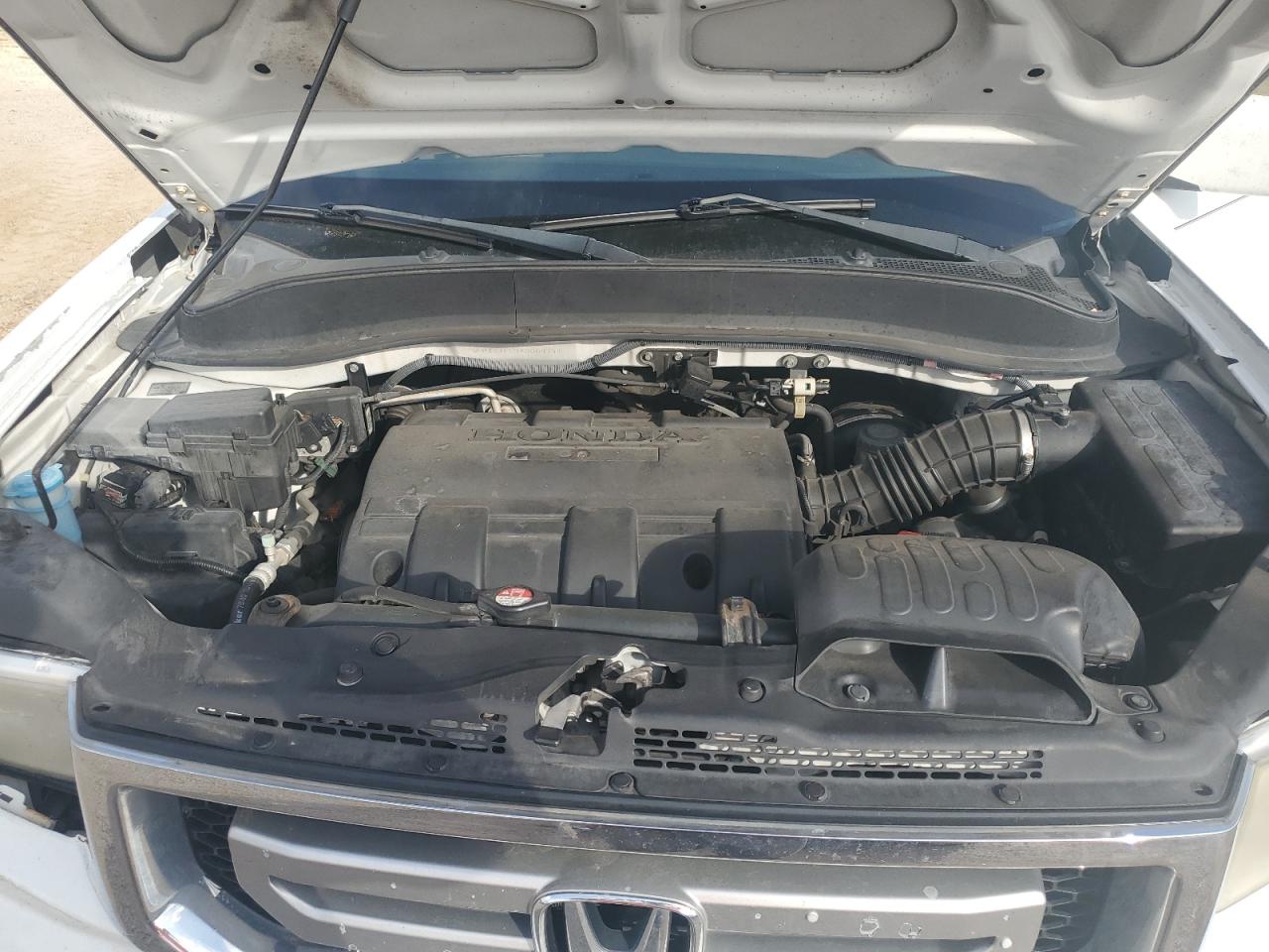 2010 Honda Ridgeline - Image 11