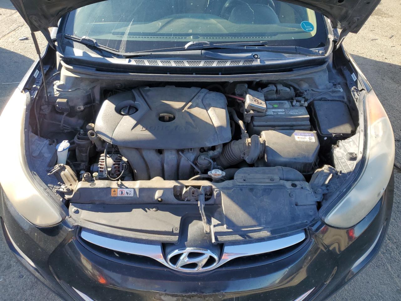 2013 Hyundai Elantra - Image 11