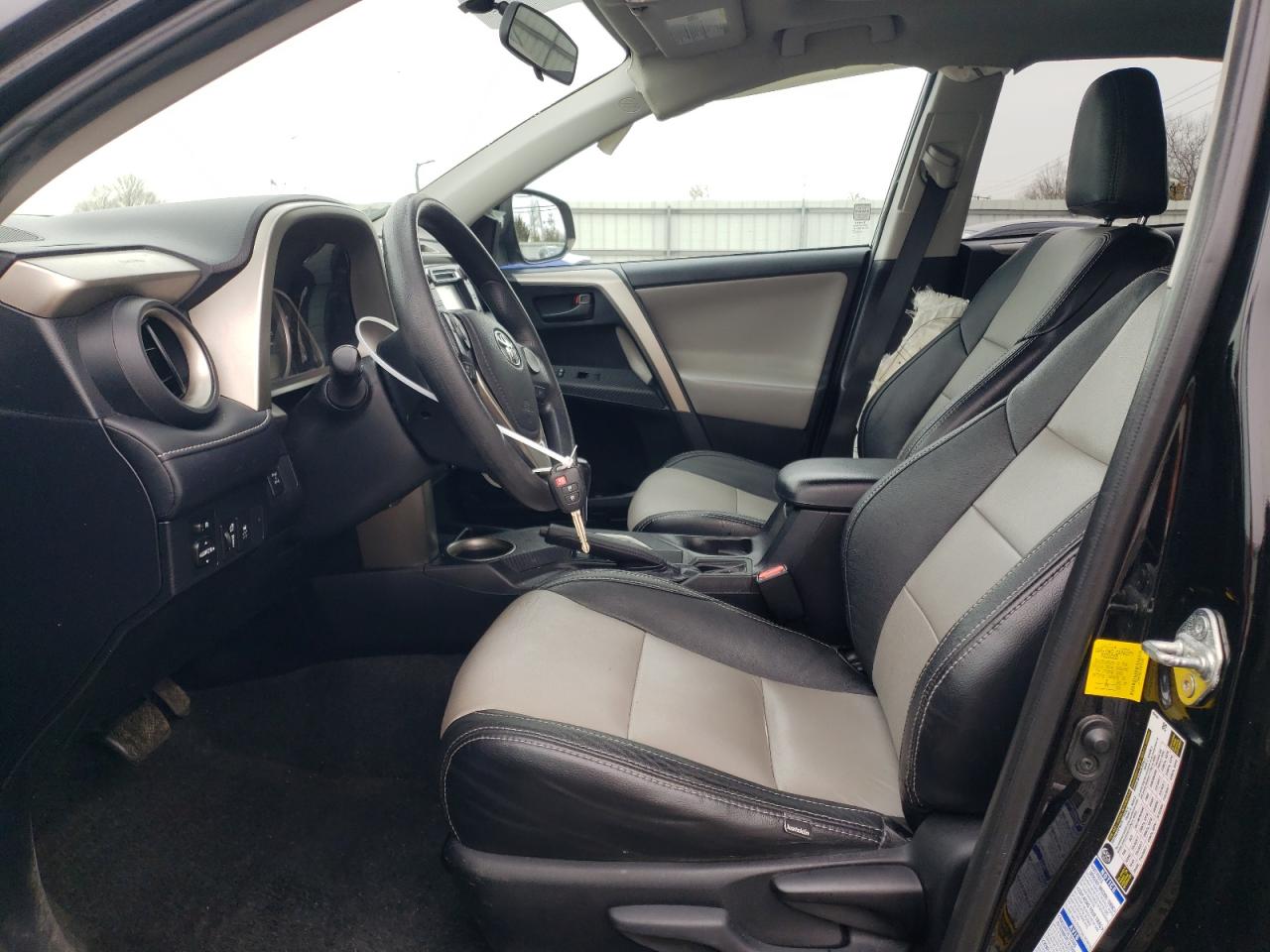 2013 Toyota RAV 4 - Image 7