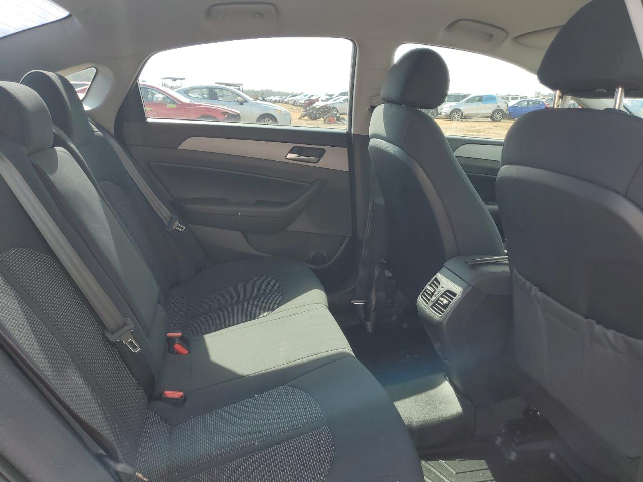 2019 Hyundai Sonata - Image 10