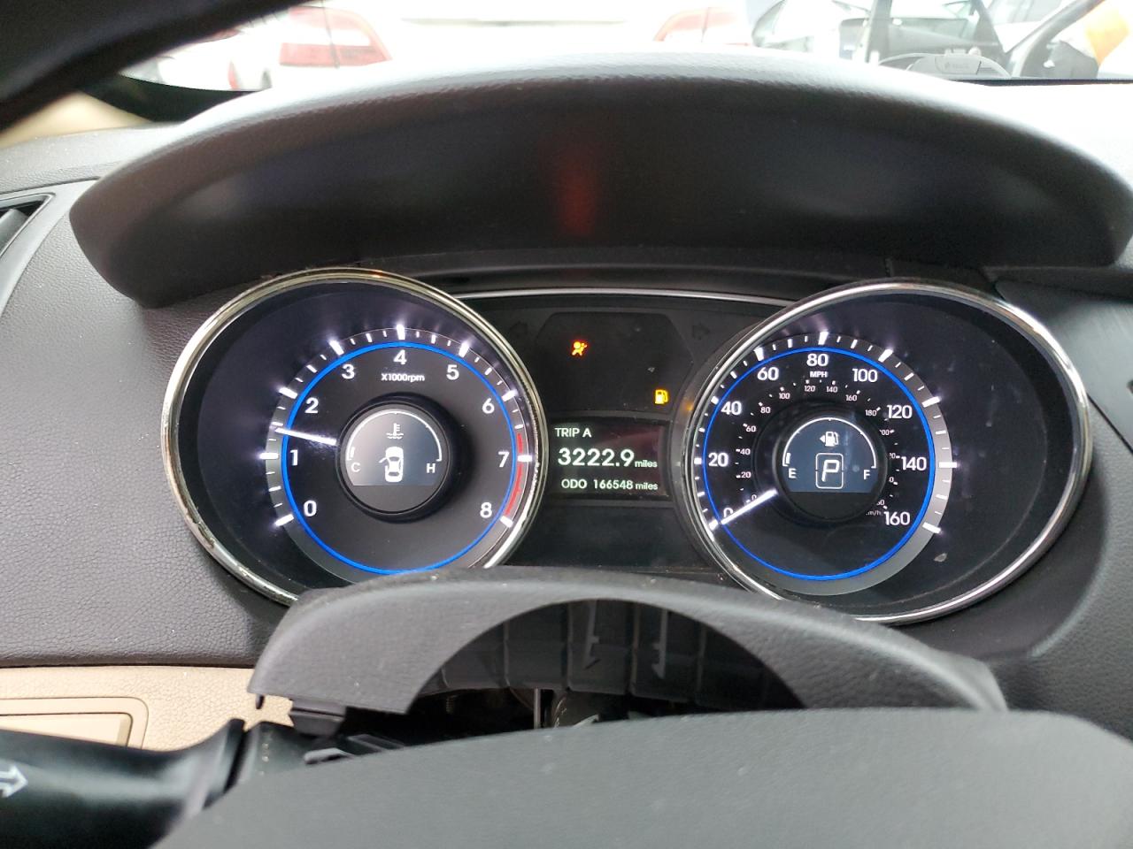 2011 Hyundai Sonata - Image 9