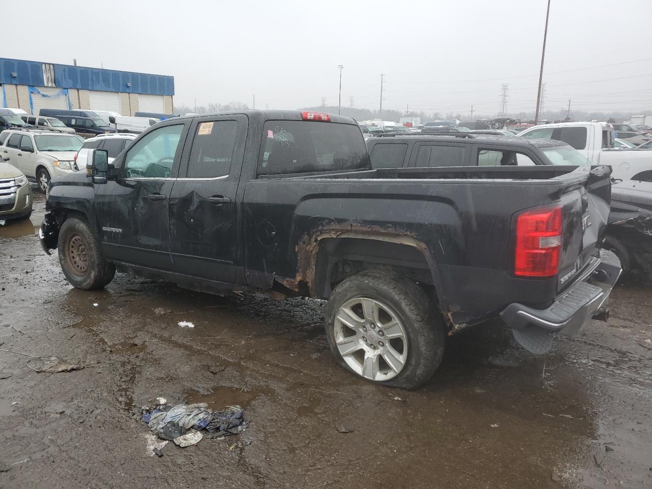 2014 GMC Sierra - Image 2