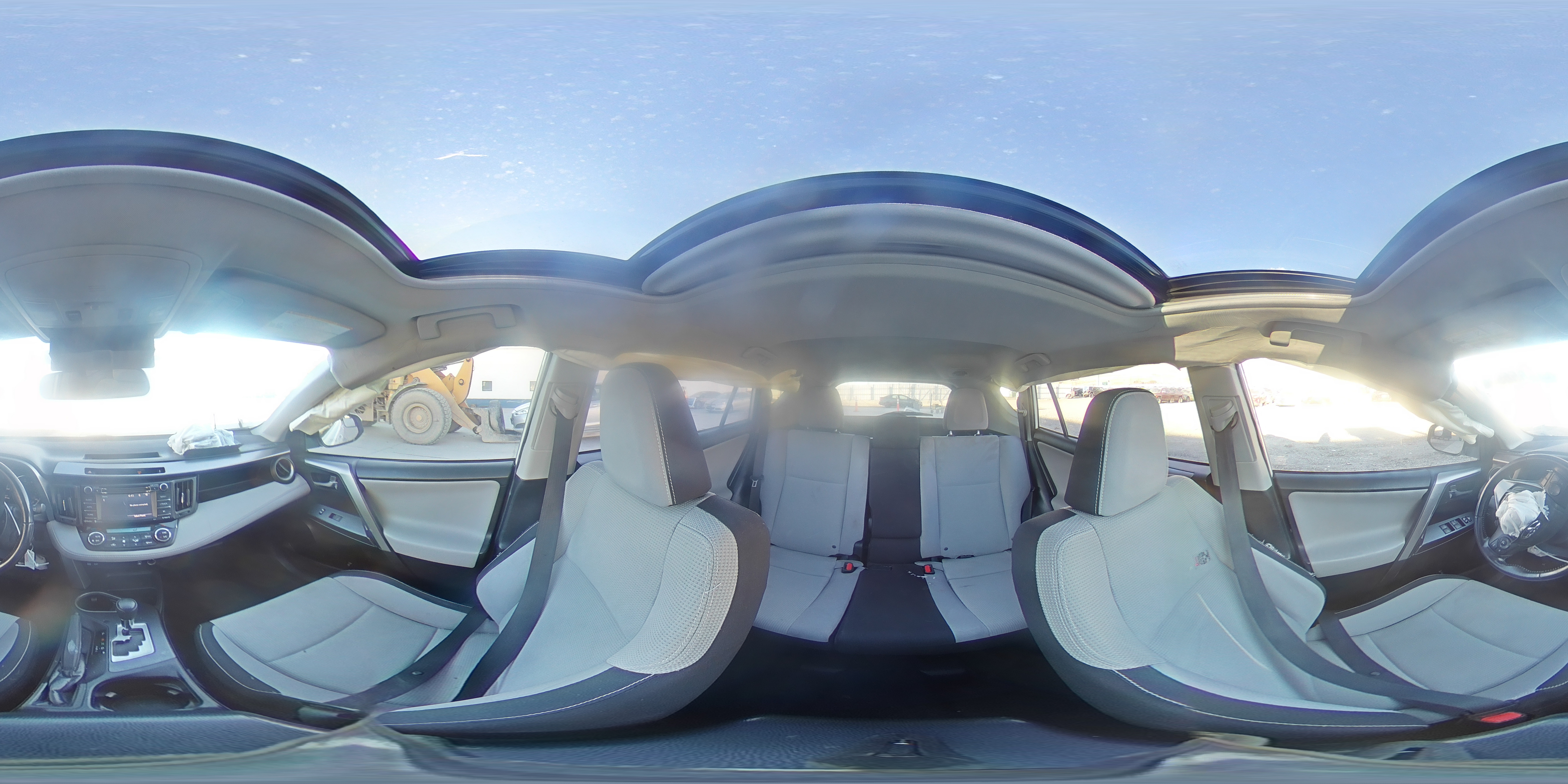 2016 Toyota RAV 4 - Image 13