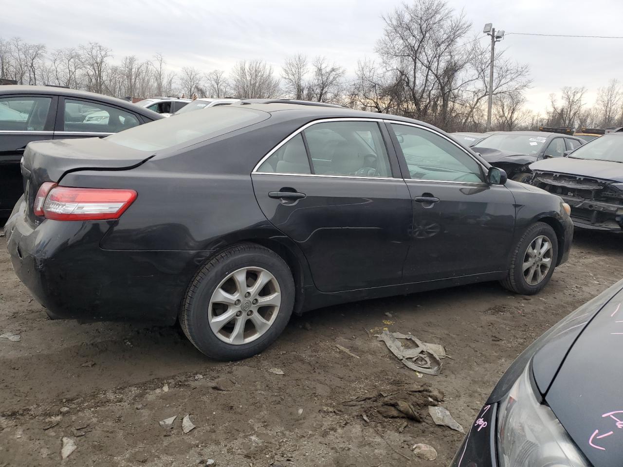 2011 Toyota Camry - Image 3