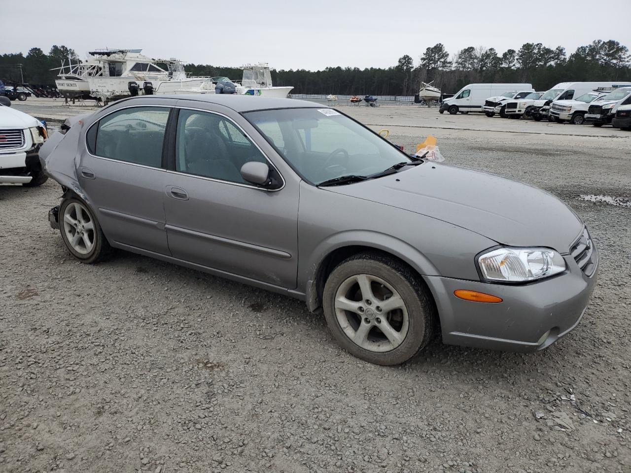 2001 Nissan Maxima - Image 4