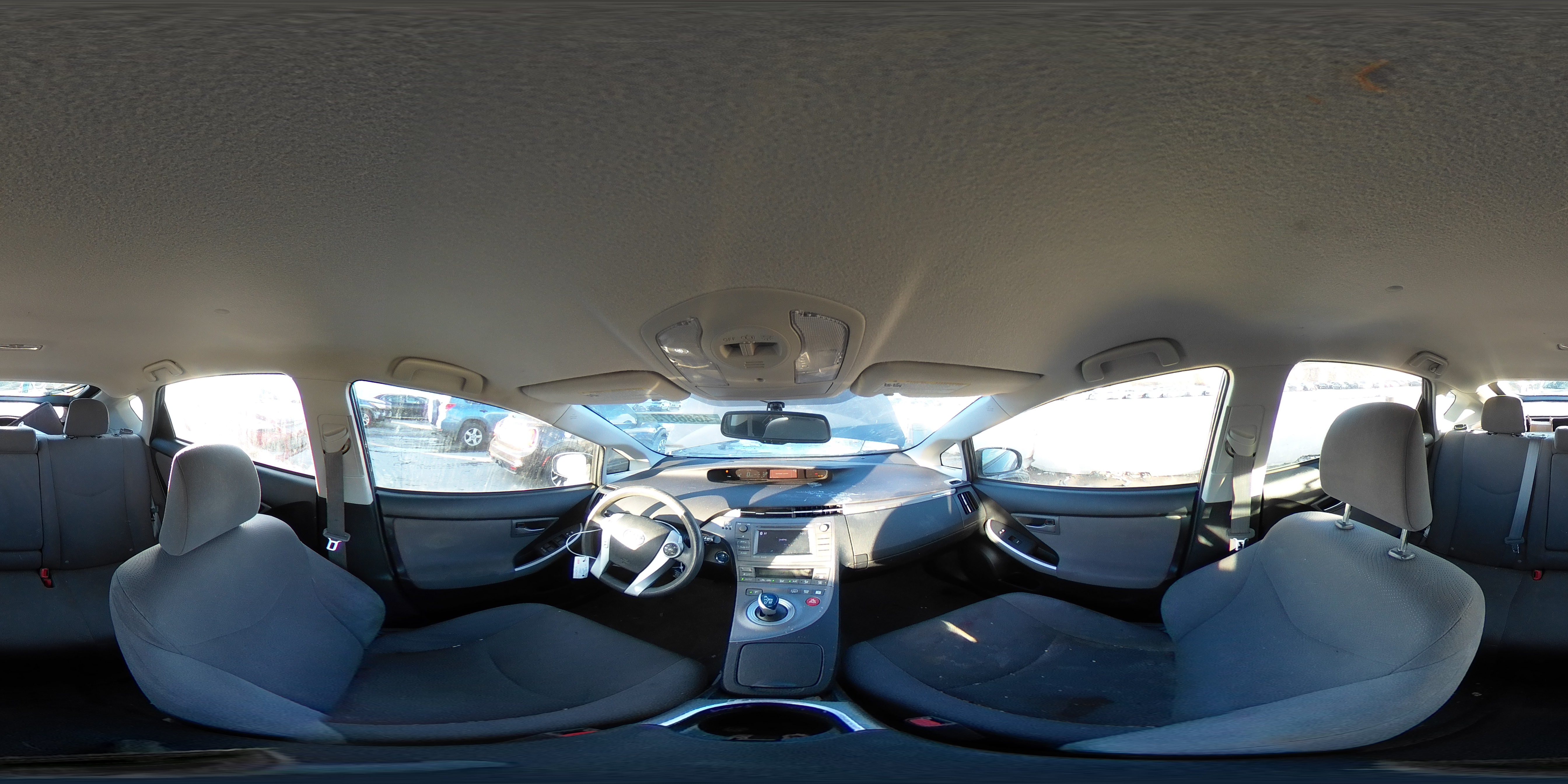 2014 Toyota Prius - Image 12