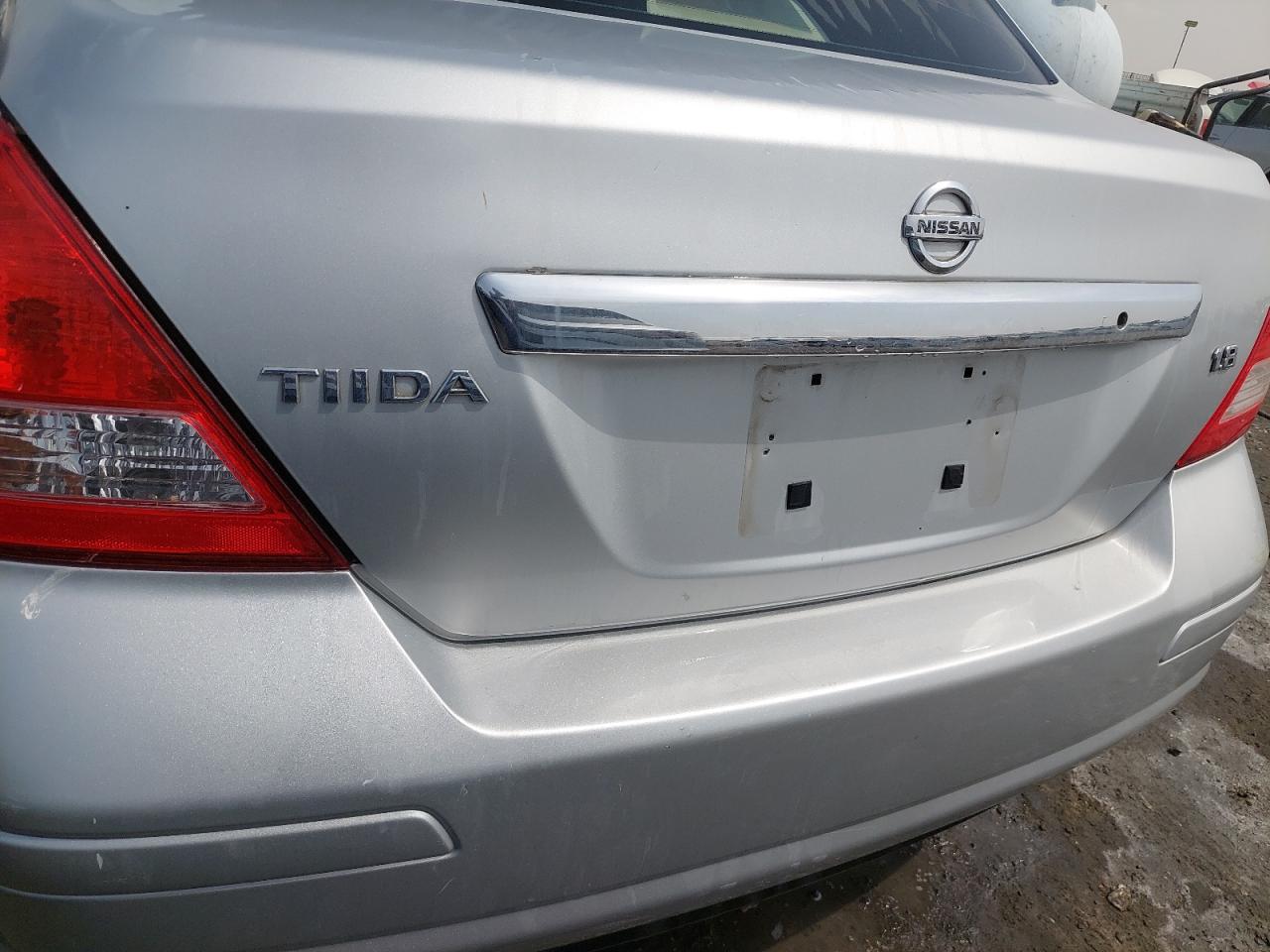 3N1BC1A62BL353776 - 2011 Nissan Tiida - #46769385