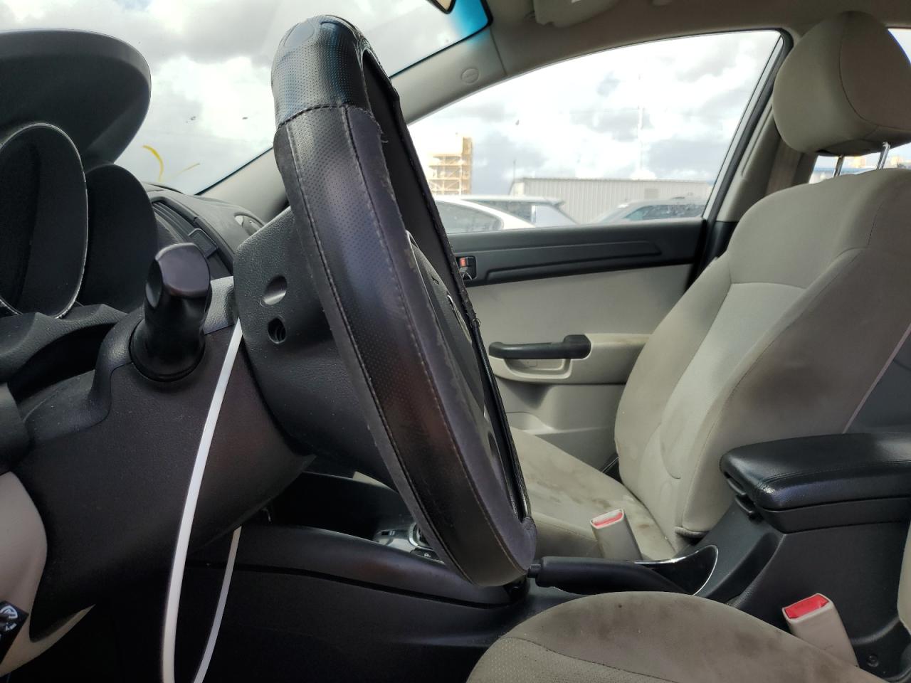 2013 Kia Forte - Image 7