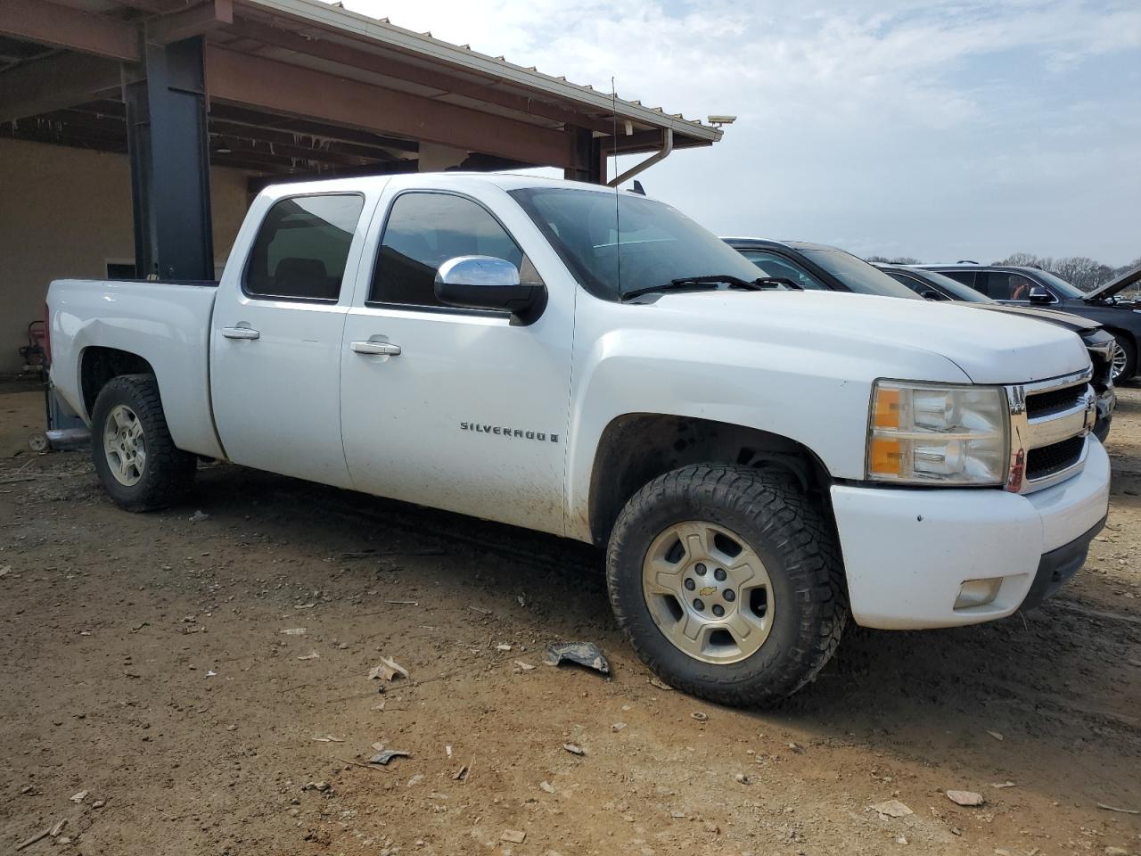 2008 Chevrolet Silverado - Image 4