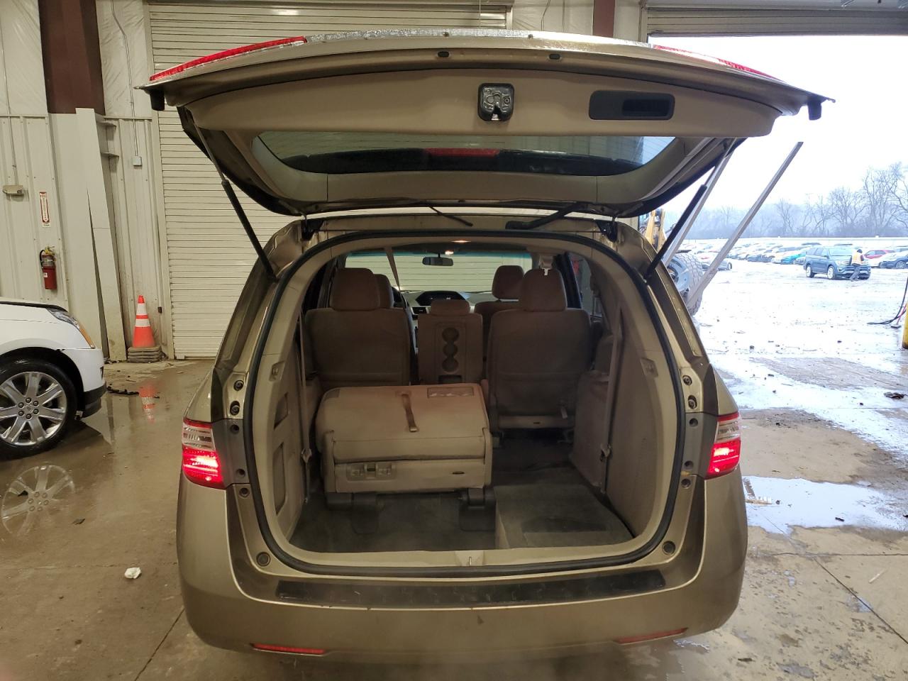 2012 Honda Odyssey - Image 6