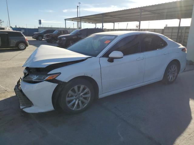 TOYOTA CAMRY 2020 Белы