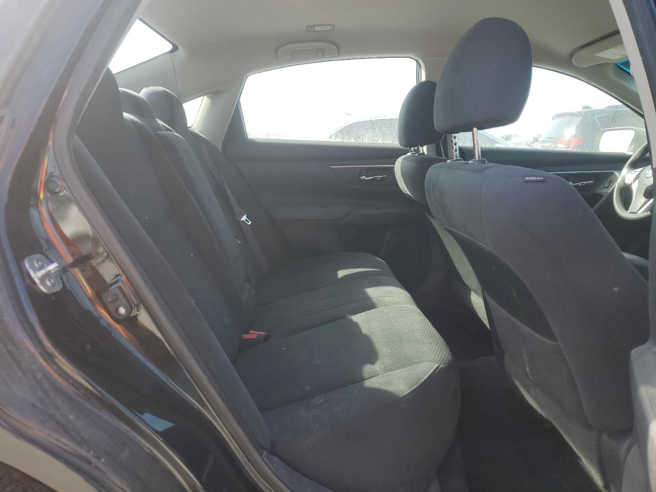 2015 Nissan Altima - Image 10
