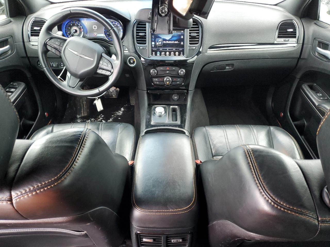 2016 Chrysler 300 - Image 8